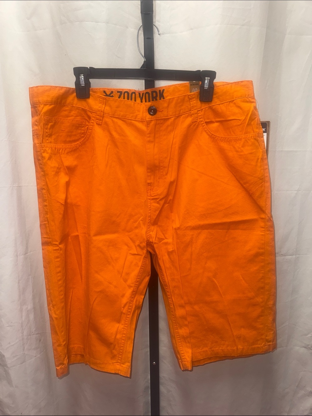 Zoo York Men’s Bright Orange Flat Front Shorts Size 38